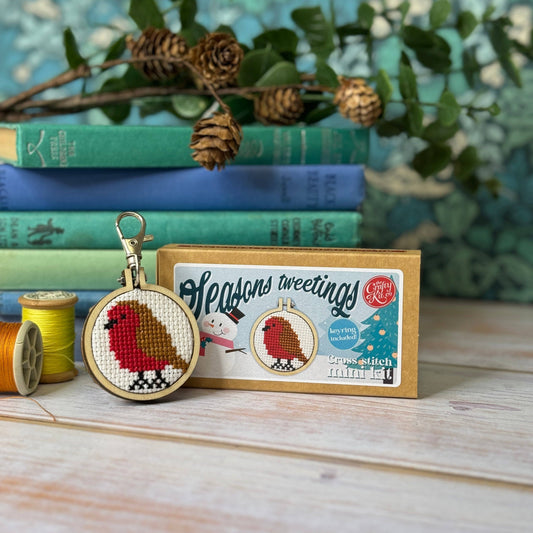 Red Robin Mini Matchbox Christmas Cross Stitch Kit